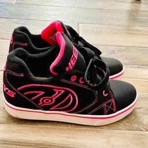 Heelys - girls size 3 shoe. Lightly used!